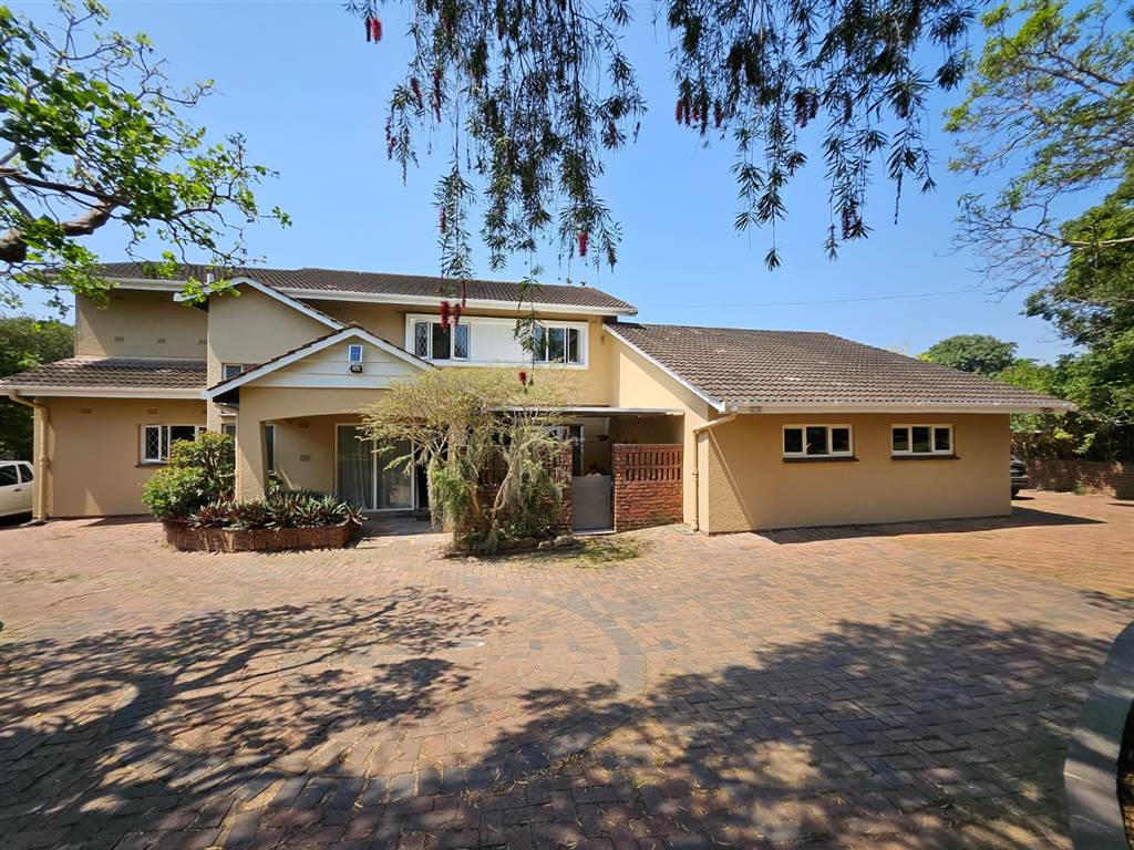 5 Bedroom House 5 Bedroom House