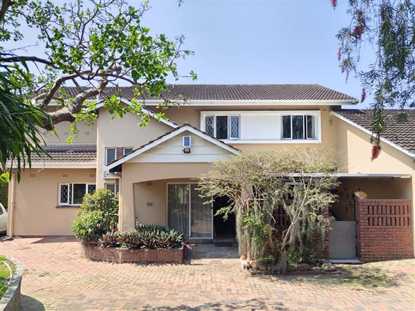 5 Bedroom House 5 Bedroom House