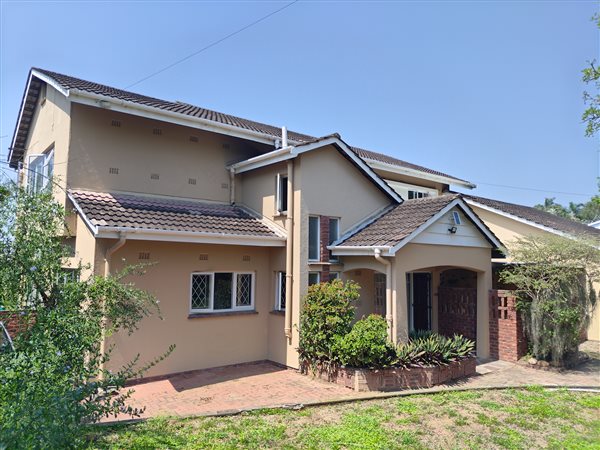 5 Bedroom House 5 Bedroom House