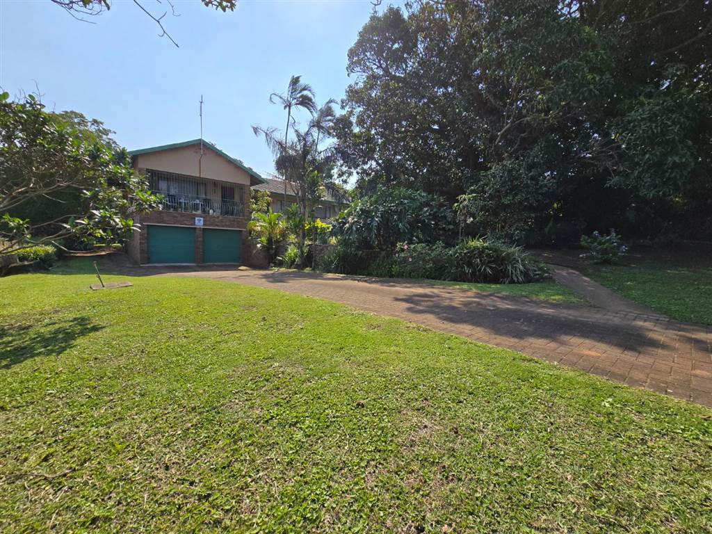 4 Bedroom House 4 Bedroom House