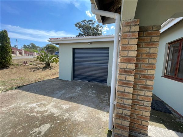 4 Bedroom House 4 Bedroom House