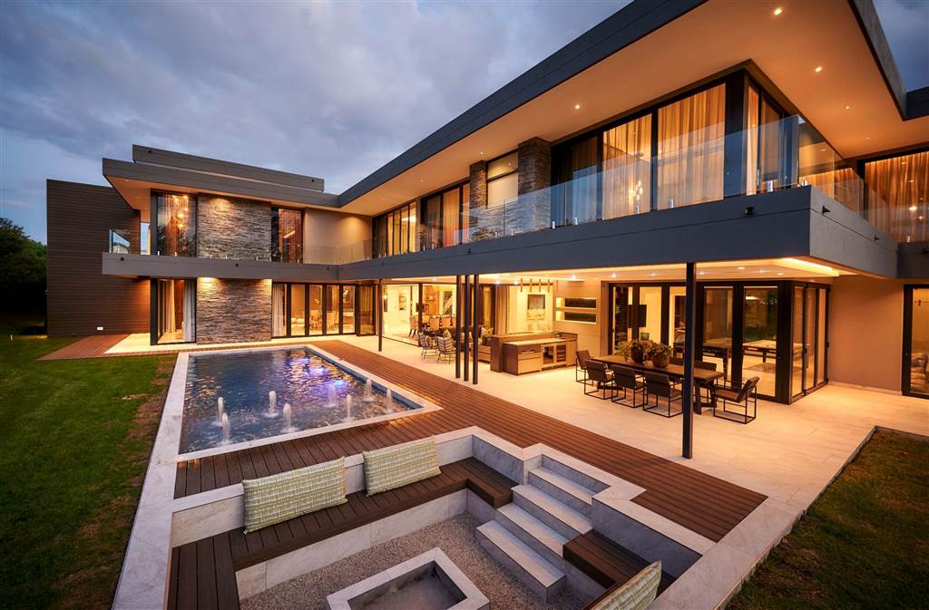 6 Bedroom House 6 Bedroom House