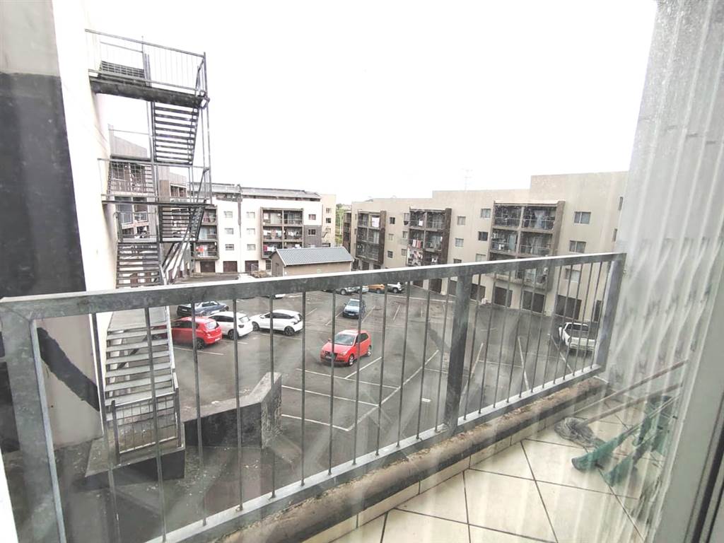 2 Bedroom Flat 2 Bedroom Flat