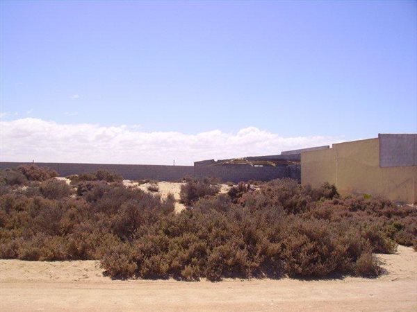 369 m² Land