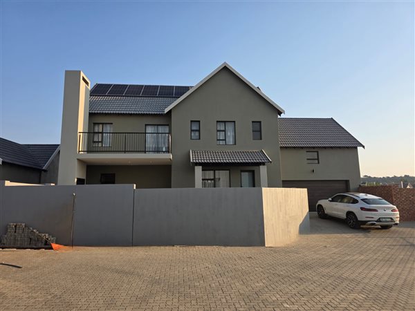 4 Bedroom Townhouse