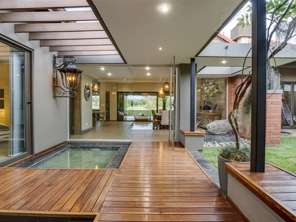 5 Bedroom House 5 Bedroom House